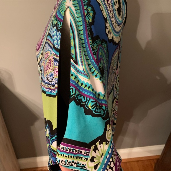 Emma & Michelle Patterned Dress - Picture 4 of 8